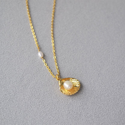 Brass Gold-plated Minimalist Gold Shell Freshwater Pearl Necklace